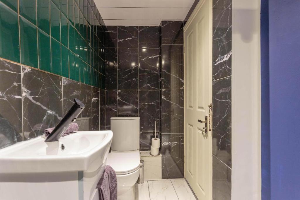 Beautiful Boutique Edinburgh Abode - Sleeps 4 Διαμέρισμα Εξωτερικό φωτογραφία